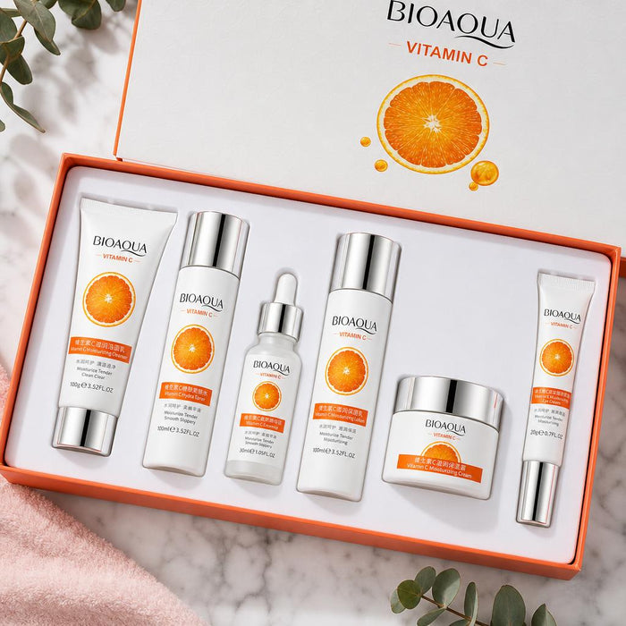 Kit BIOAQUA Vitamina C abierto con sus 6 productos
